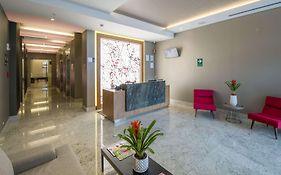 Best Western Plus Urban Larco Hotel